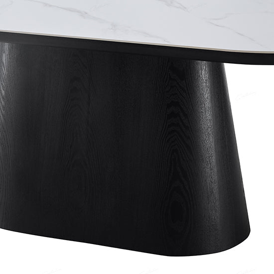 Bianca Oval Sintered Stone Dining Table In Black And White