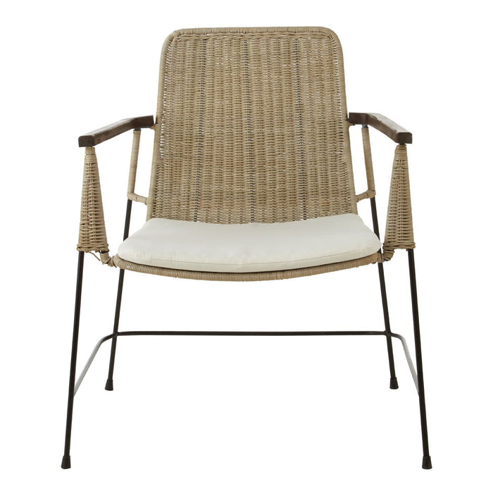 Java Kubu Rattan Traditional Design Chair With Iron Legs