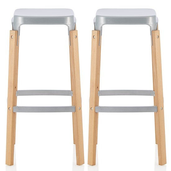 Amaranth High Gloss Silver 66cm Metal Bar Stools In Pair