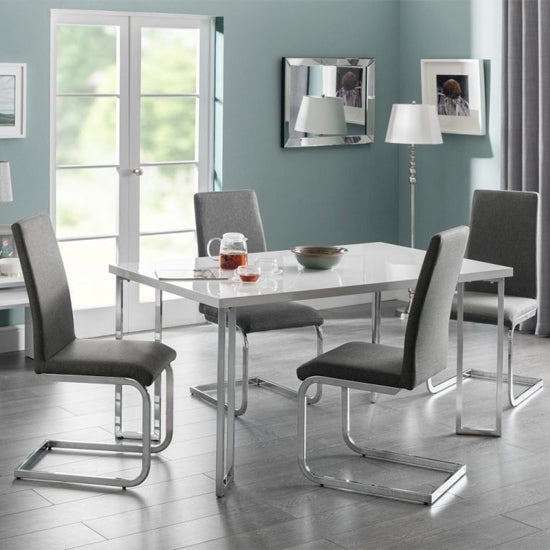 Manhattan Wooden Dining Table In White High Gloss With 4 Chairs